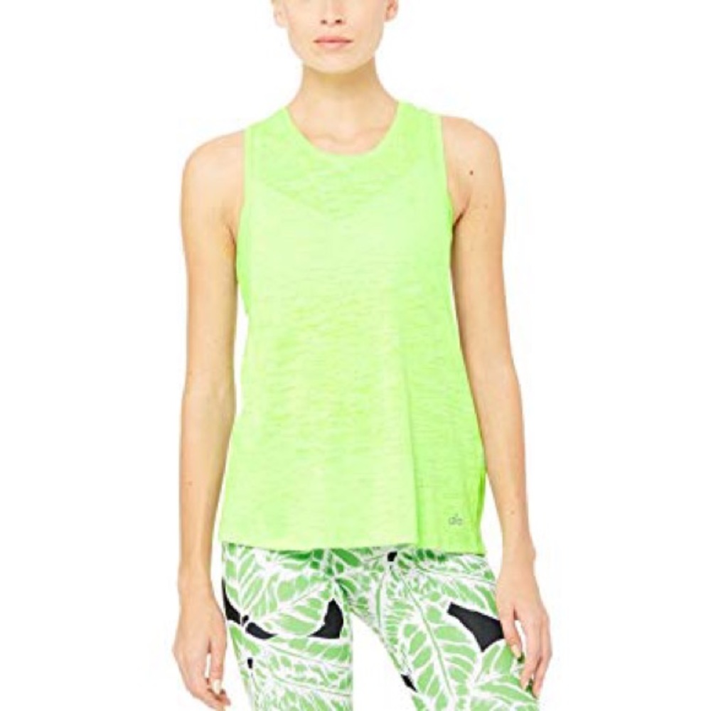 Alo Yoga Breeze Tank in Glowstick